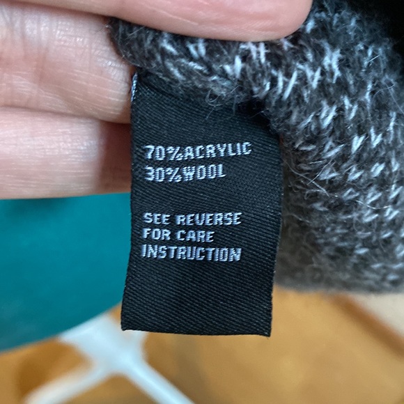 Beautiful warm jacket✨size L, Suitable for all styles ✨70% Acrylic and 30%Wool✨ - Picture 5 of 6